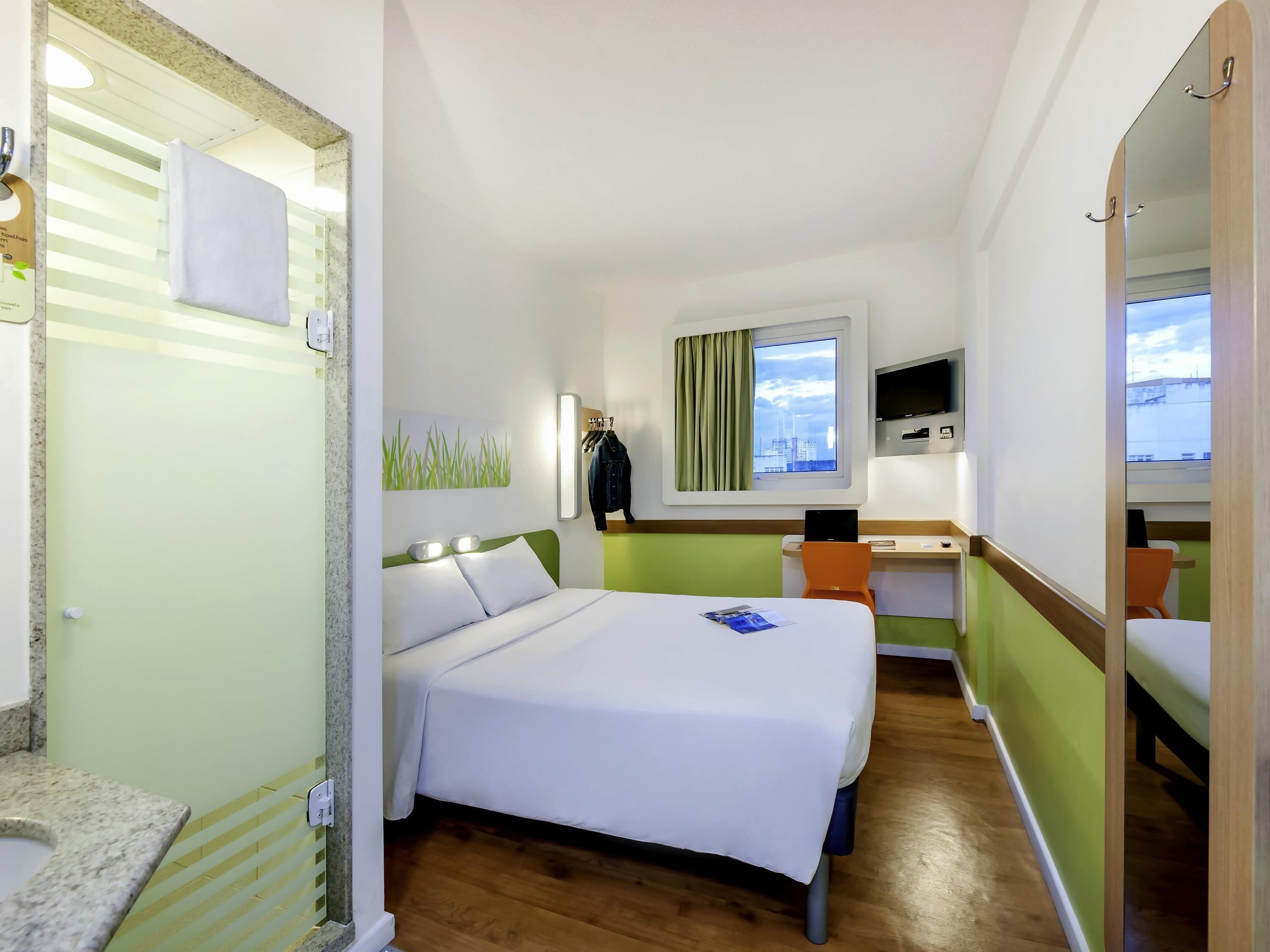 Standard Room, 1 Double Bed | Desk, free WiFi, bed sheets