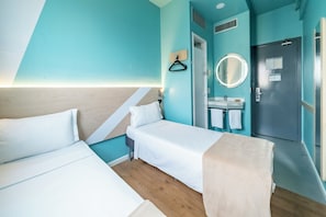 Superior Room, 2 Twin Beds | Blackout drapes, free WiFi, bed sheets