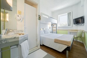 标准房, 多张床 (Cama de Casal e Cama Sobreposta) | 遮光窗帘、免费 WiFi、床单
