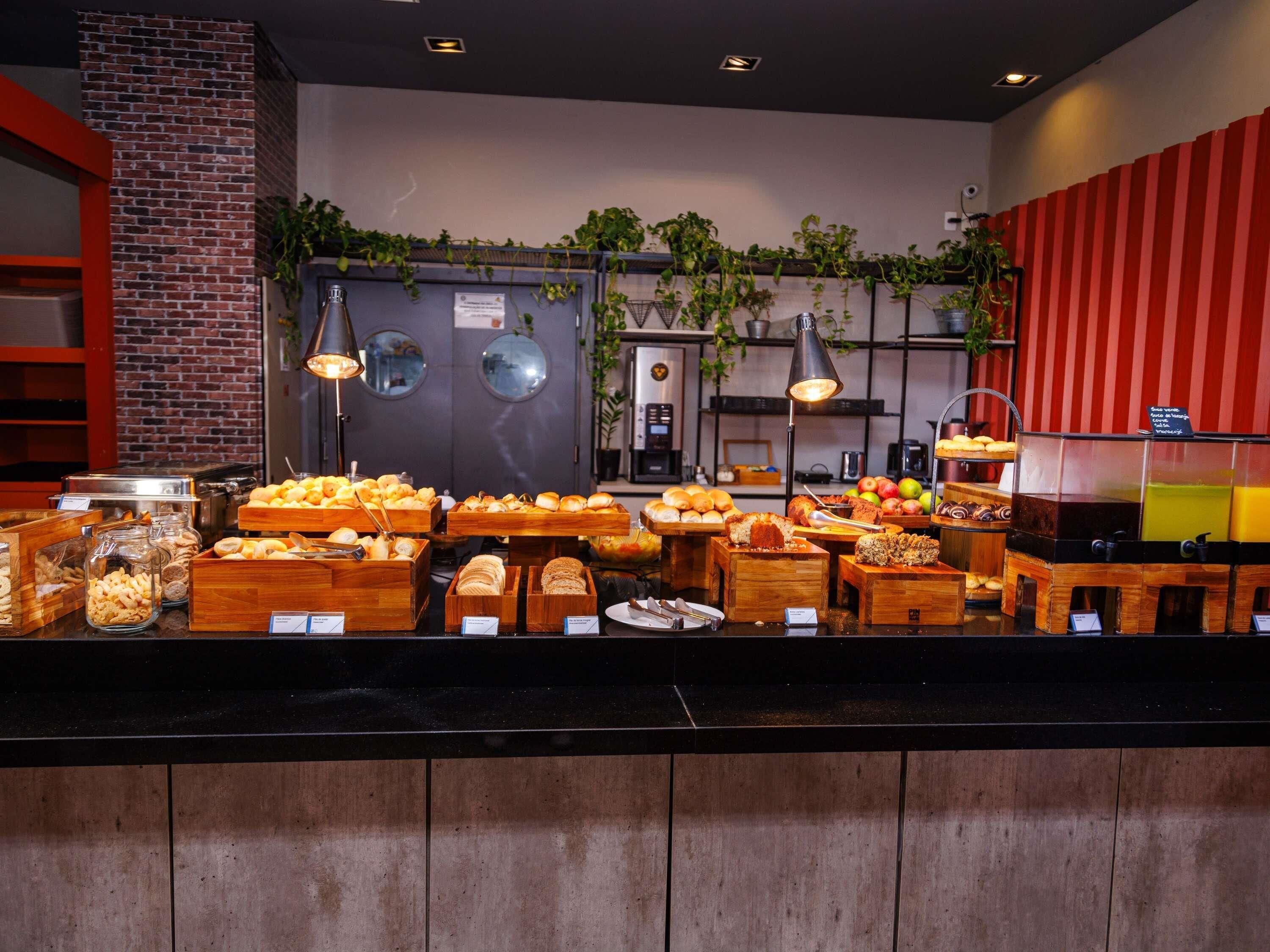 Daily buffet breakfast for a fee