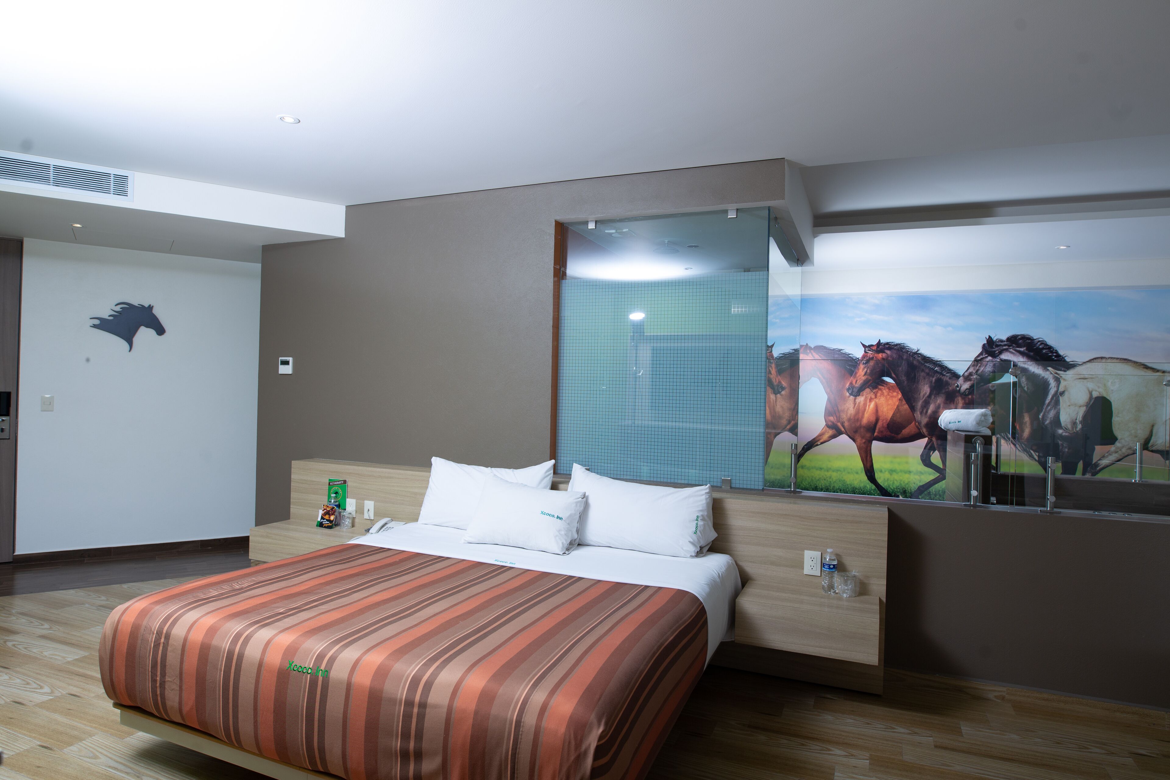 deluxe suite | in-room safe, soundproofing, iron/ironing board, free wifi