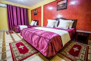 Appartement Junior | 1 chambre, literie de qualitĂ©, rideaux dâobscurcissement