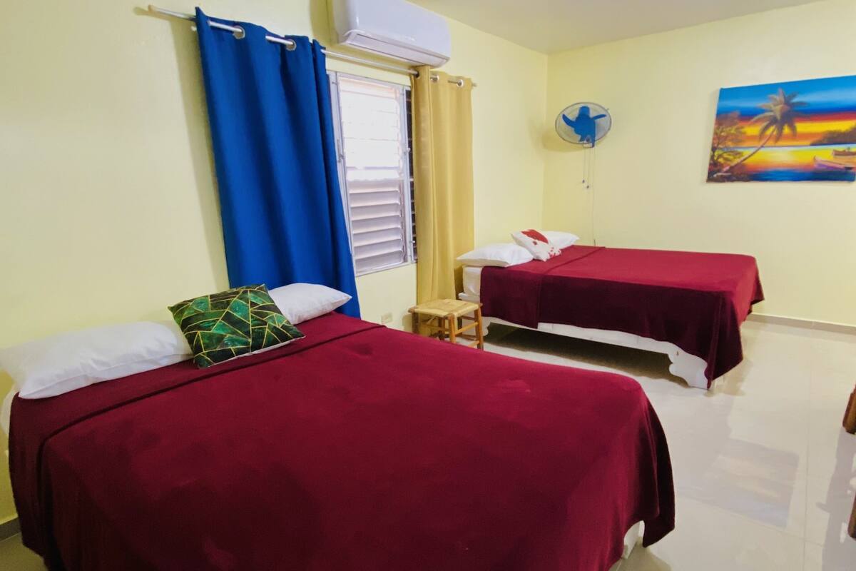 Standard Twin Room | Premium bedding, desk, WiFi (free), individually decorated