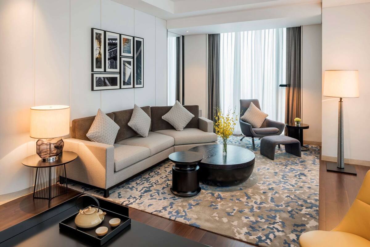 Living area | TV, MP3 dock