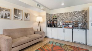 Breakfast area - Extended Stay America Suites - Minneapolis - Fridley (Fridley)