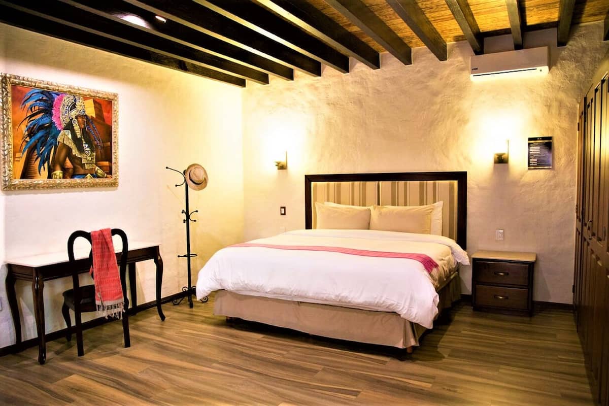 Junior Suite | Down duvets, in-room safe, desk, iron/ironing board