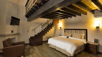 Couette en duvet d'oie, coffres-forts dans les chambres, bureau