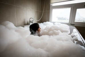 Bañera de hidromasaje privada