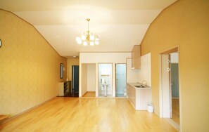 Kamar (42 PY, Two Rooms) | Wi-Fi gratis