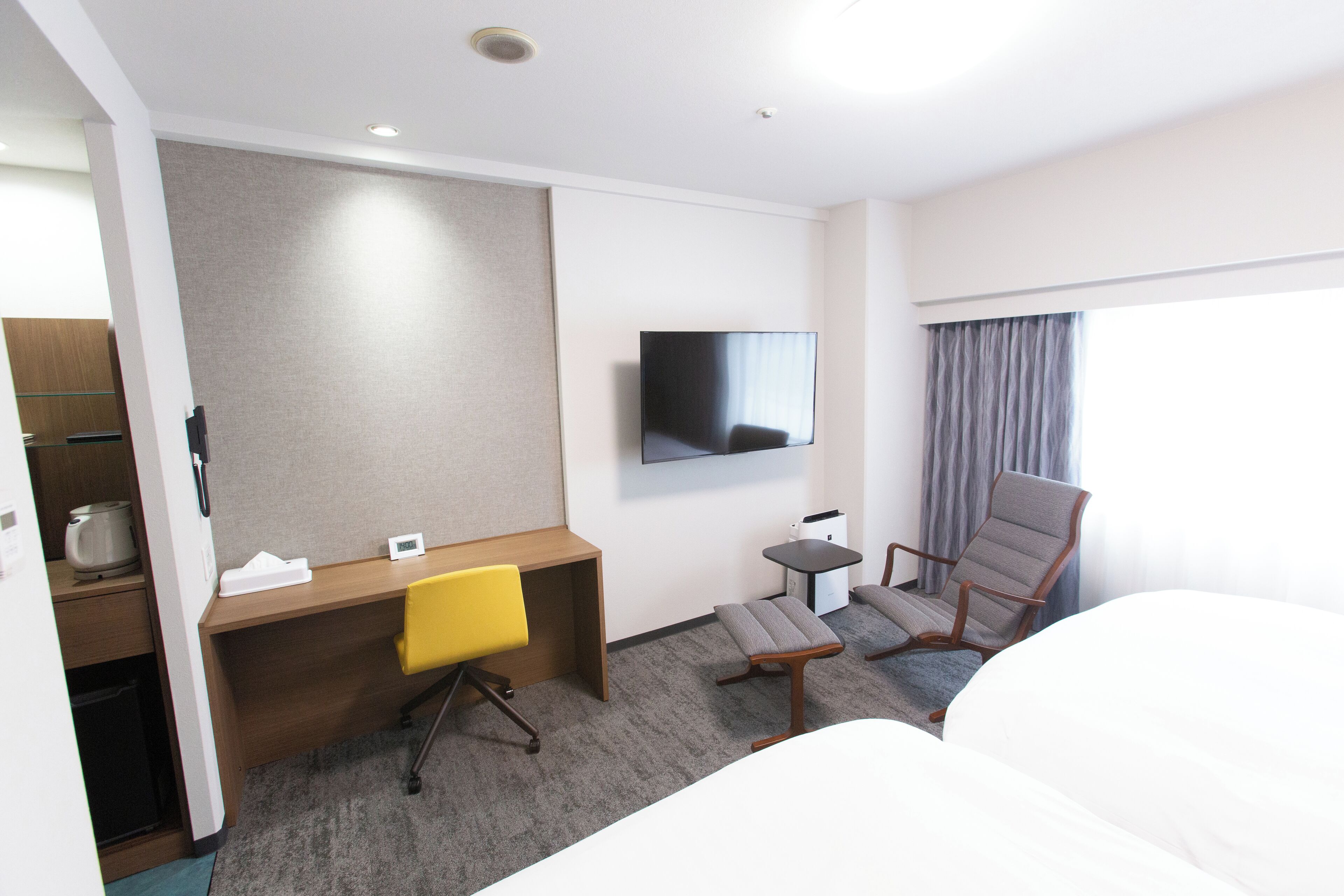 superior twin room, non smoking | 1 bedroom, down duvets, desk, free wifi