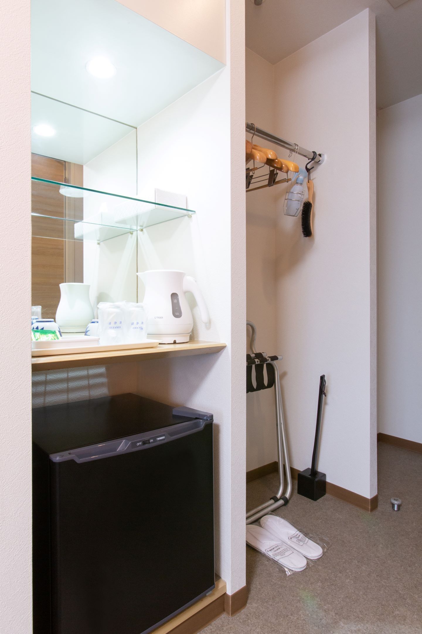 moderate twin room, non smoking | 1 bedroom, down duvets, desk, free wifi