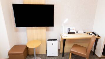 Habitación estándar con 2 camas individuales, para no fumadores (Moderate) | Edredón, escritorio, wifi gratis y ropa de cama