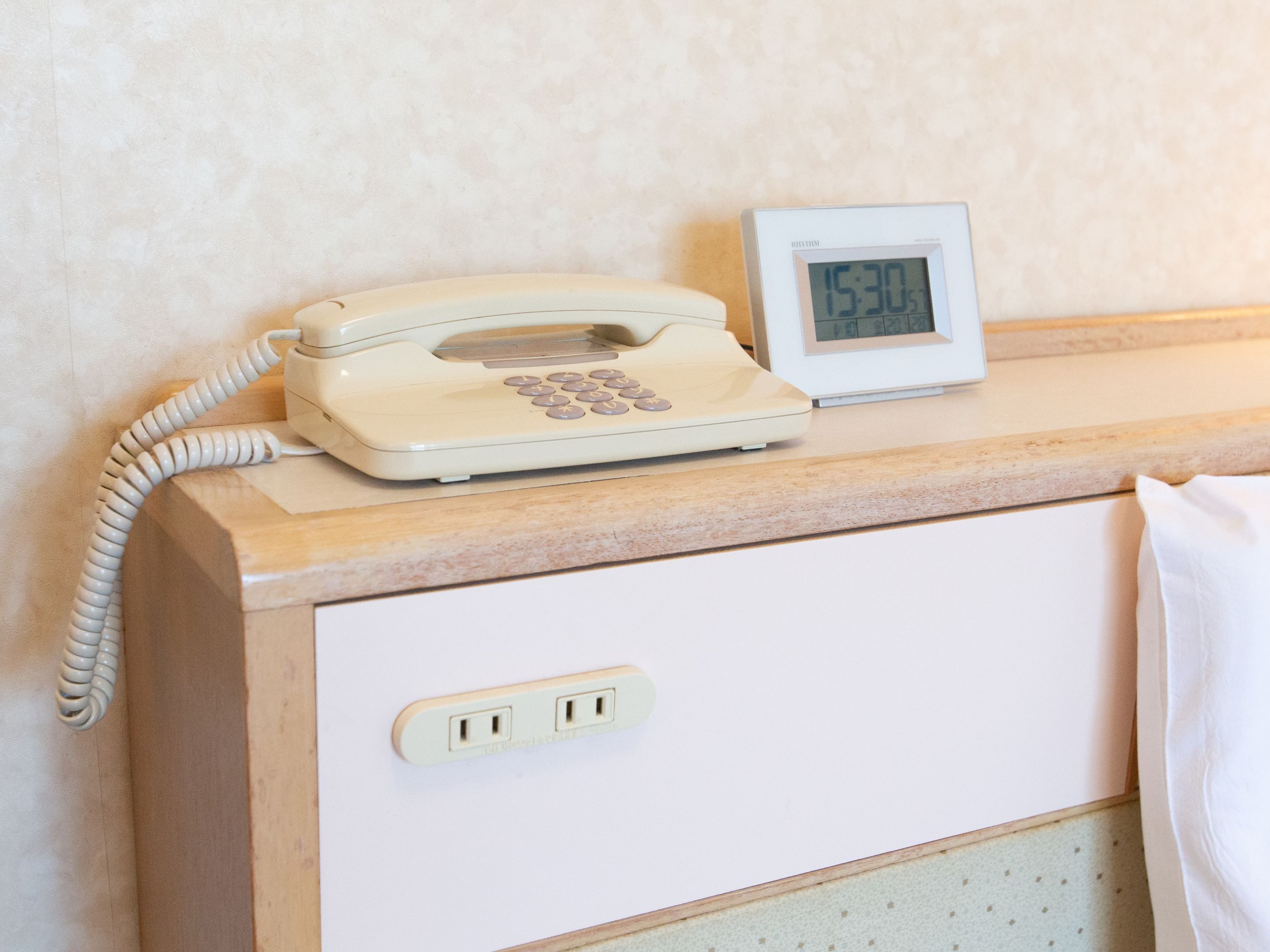 single room, smoking (2 people) | 1 bedroom, down duvets, desk, free wifi