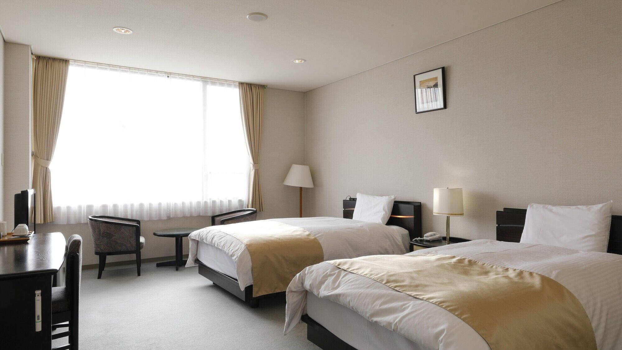 In-room safe, desk, free cribs/infant beds, free rollaway beds