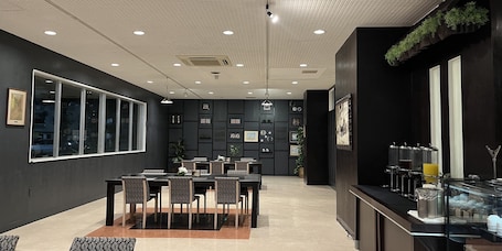 Sala de estar en el lobby. Hotel OROX