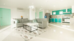 Penthouse, 2 Bedrooms, Kitchen | Living room - Indila Boracay (Boracay Island)