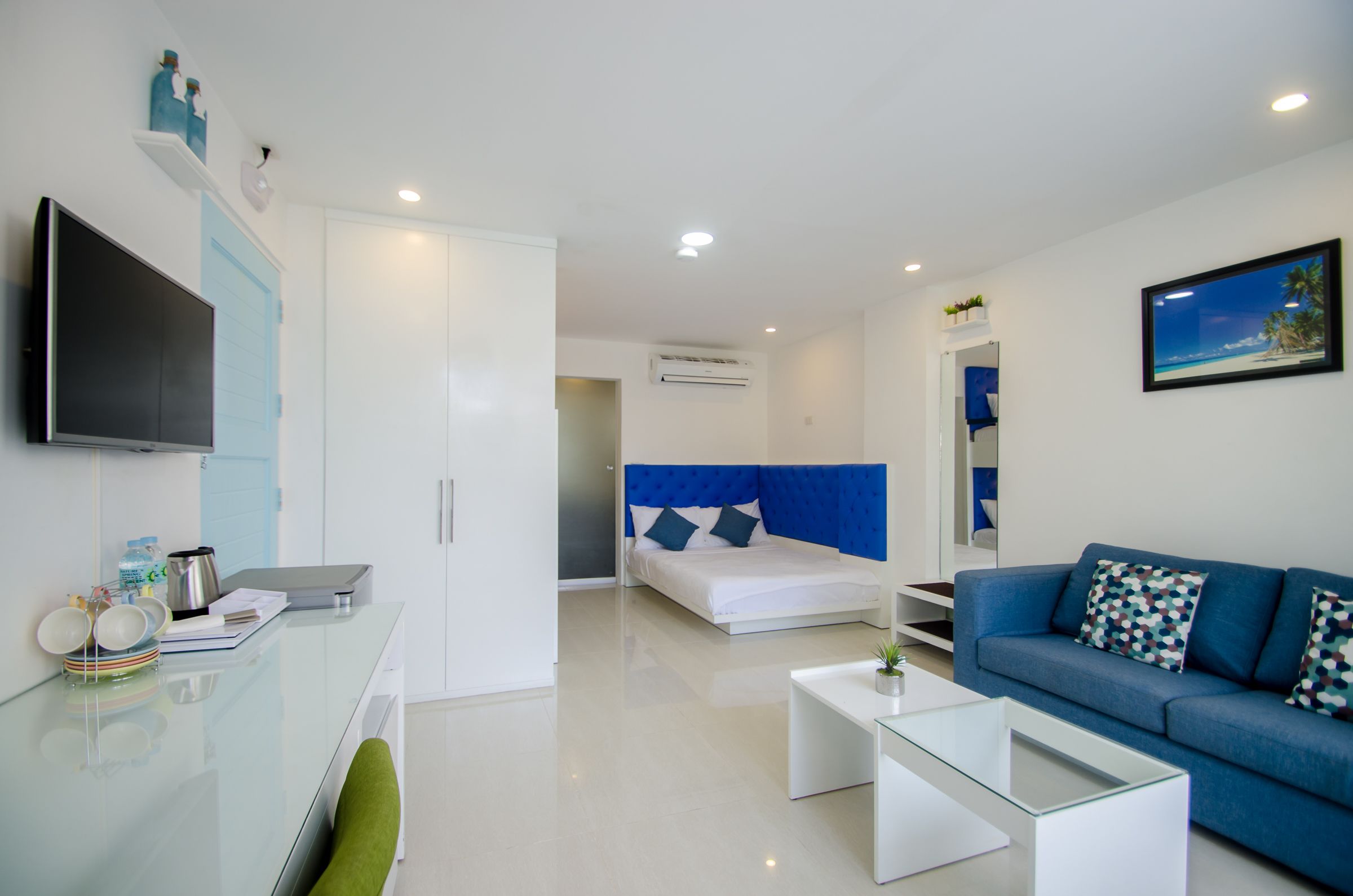 family suite | minibar, in-room safe, desk, blackout curtains