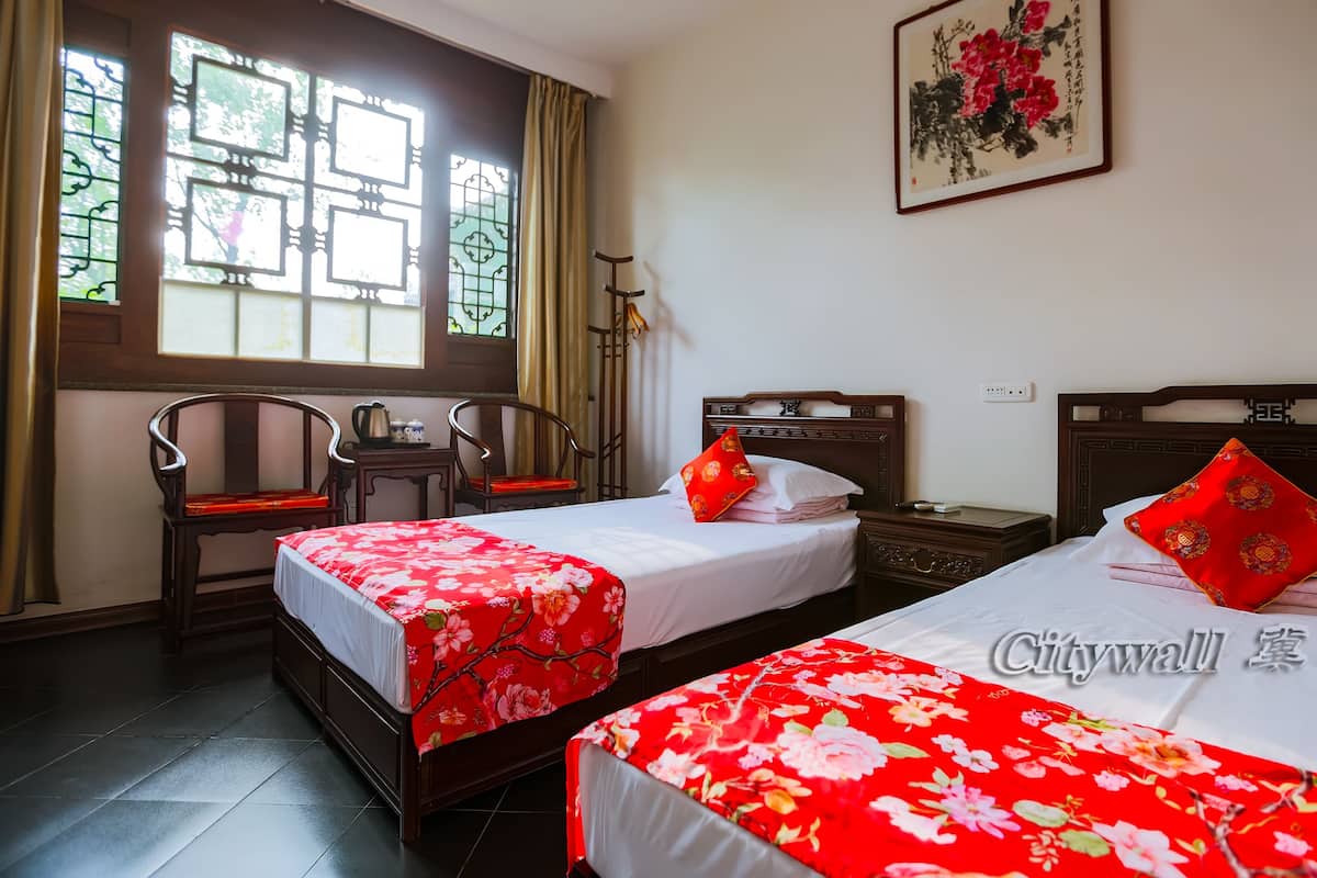 Standard Twin Room | Premium bedding, individually decorated, individually furnished, desk