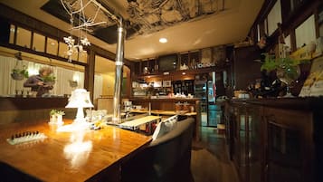 Snack bar