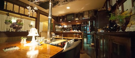Snack bar