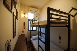Twin Room : Bunk Bed (Shared Bathroom) | Gratis wi-fi