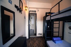 Twin Room : Bunk Bed (Shared Bathroom) | Free WiFi - YHA Bangkok Downtown at Station S3 - Hostel (Bangkok)