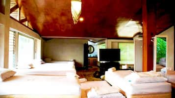 Villa (Riverside Rooms) | Bureau