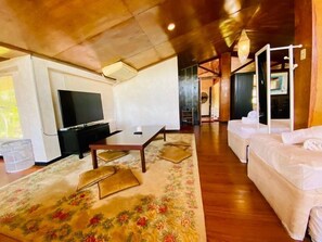 Herbergi (Attic 2) | Skrifborð