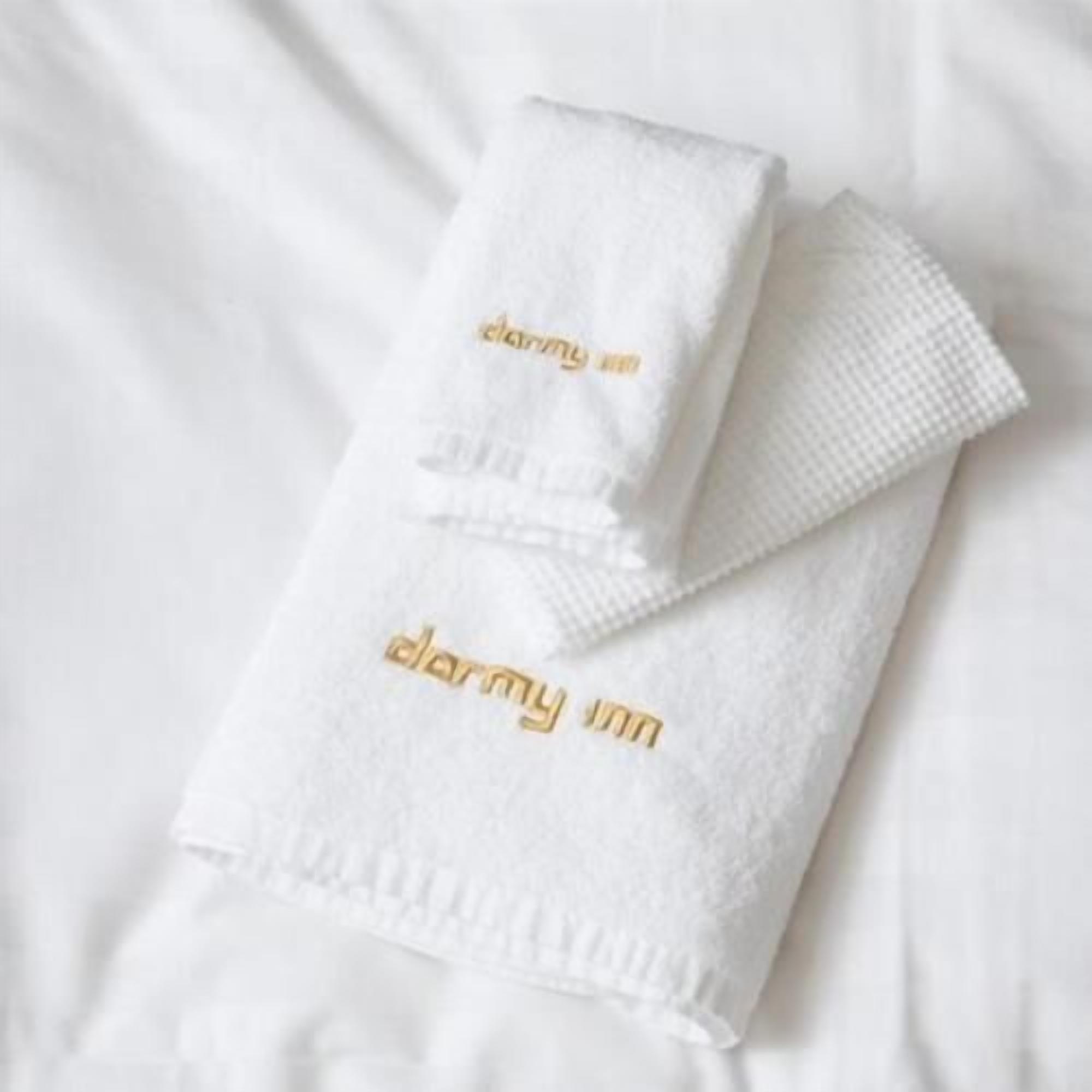 Tiện nghi phòng tắm | Buồng tắm vòi sen, đồ dùng nhà tắm miễn phí, máy sấy tóc 