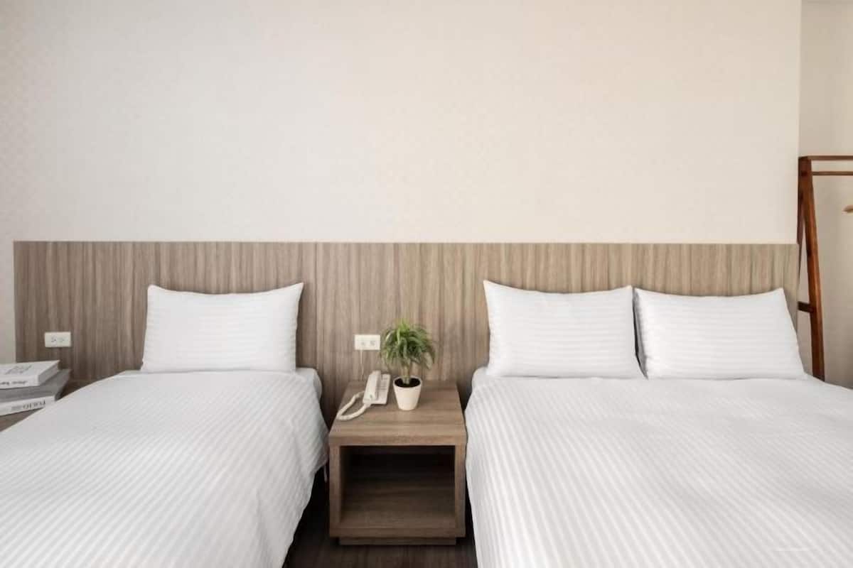Desk, blackout curtains, free WiFi, wheelchair access