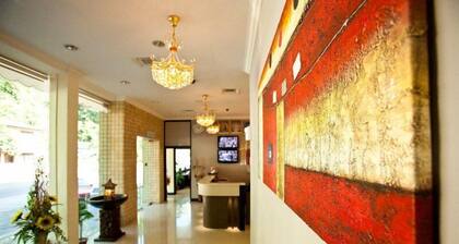 Home 2 Hotel