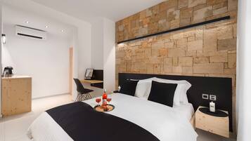 Suite | Safe på rommet, skrivebord, lydisolert og strykejern/-brett