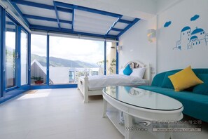 Habitació doble Deluxe | Escriptori, cortines opaques, llits addicionals i wifi gratuïta 
