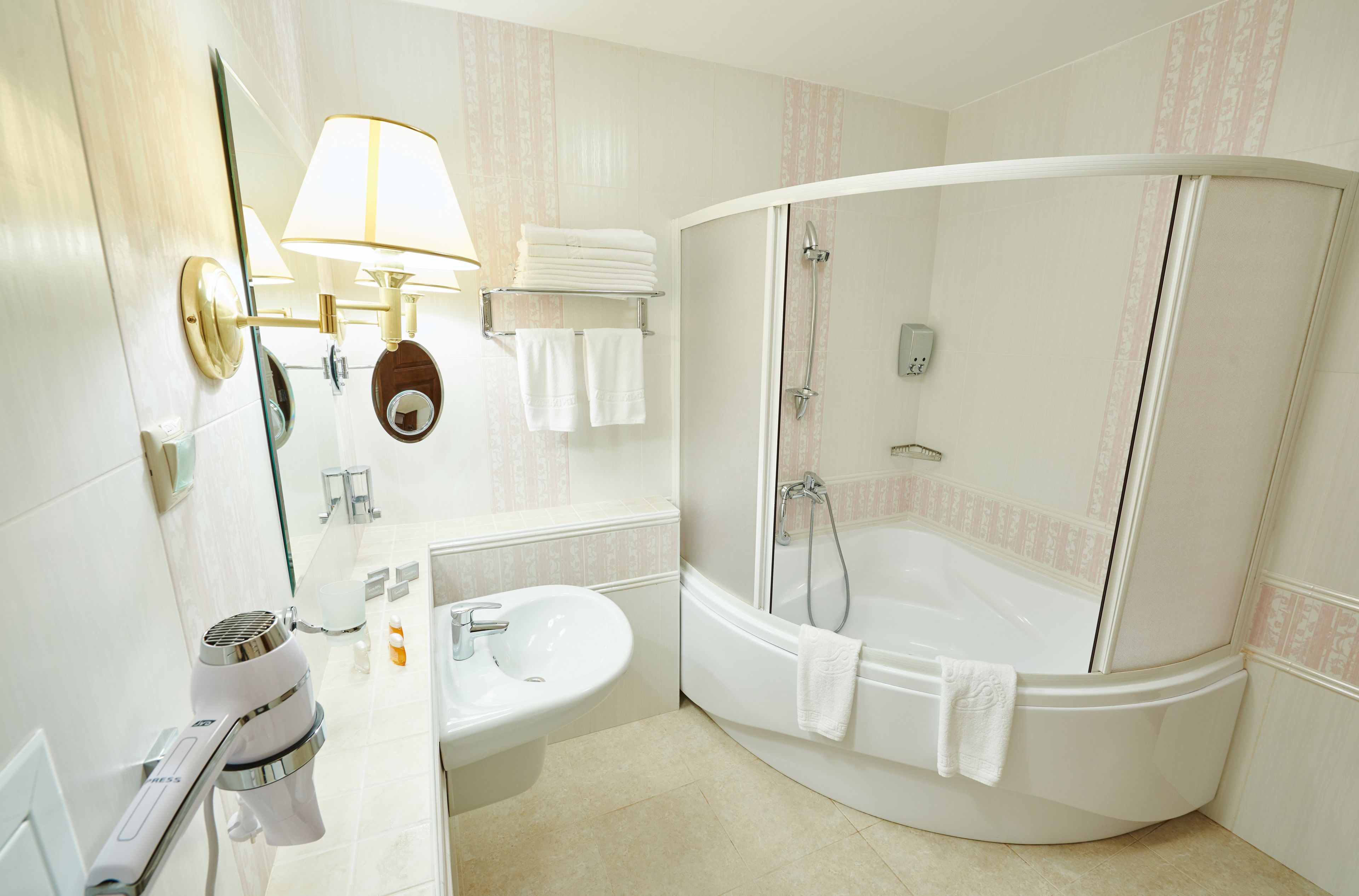 superior double room | bathroom | free toiletries, hair dryer, towels