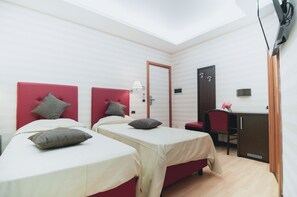Doppel- oder Zweibettzimmer
