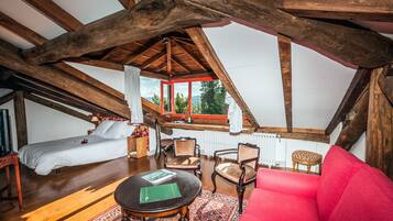 Double or Twin Room | Desk, blackout drapes, free WiFi, bed sheets