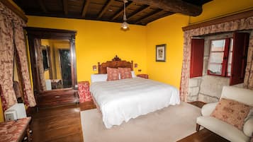 Bureau, rideaux occultants, Wi-Fi gratuit, draps fournis