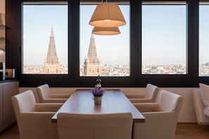 In-room dining - Skyflats Vienna - Rooftop Apartments (Vienna)