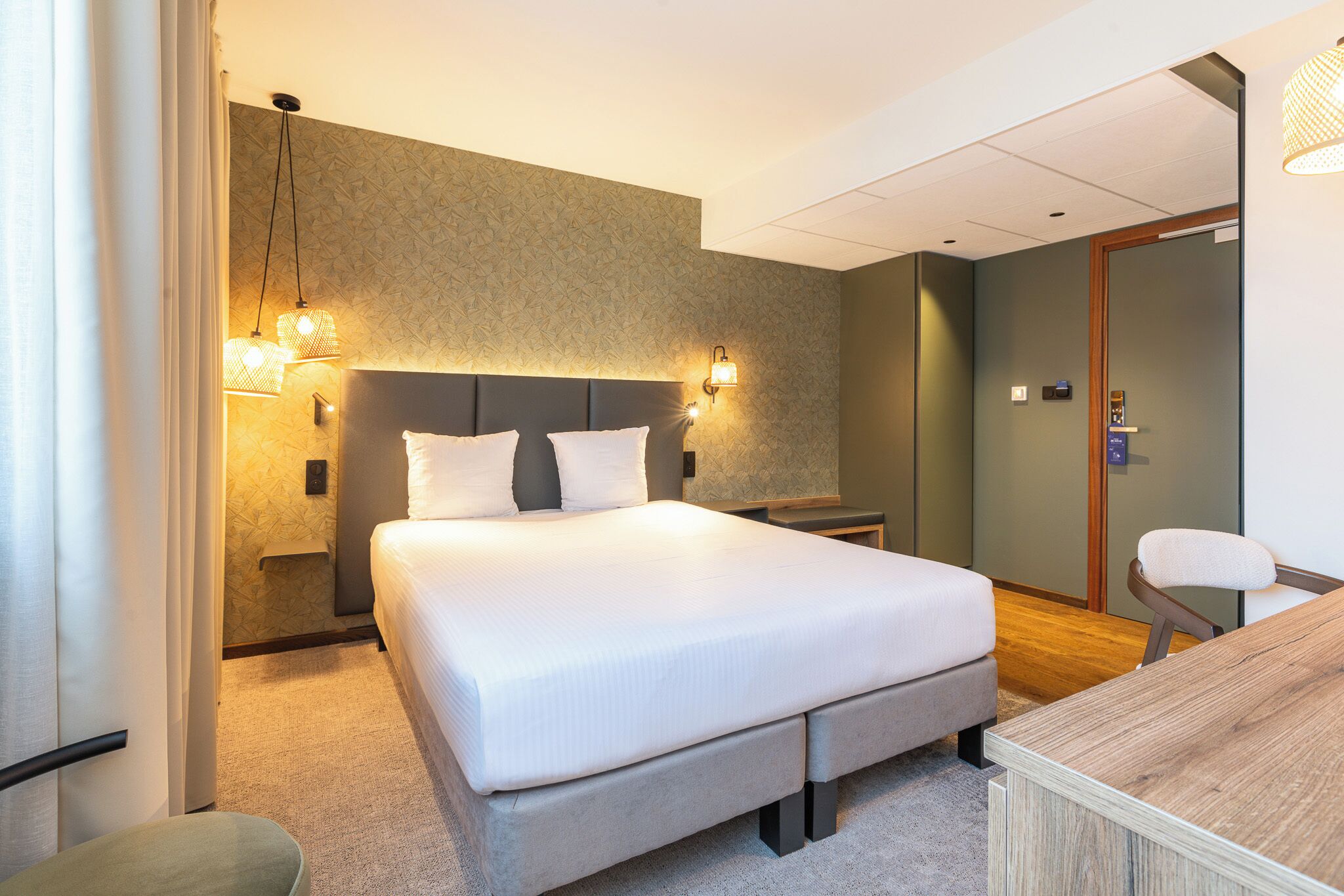 Superior Double Room | Premium bedding, in-room safe, desk, blackout drapes