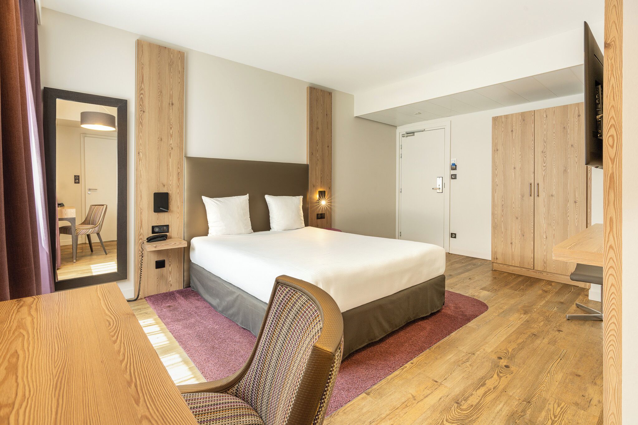 Superior-Doppelzimmer | Hochwertige Bettwaren, Zimmersafe, Schreibtisch, Verdunkelungsvorhänge