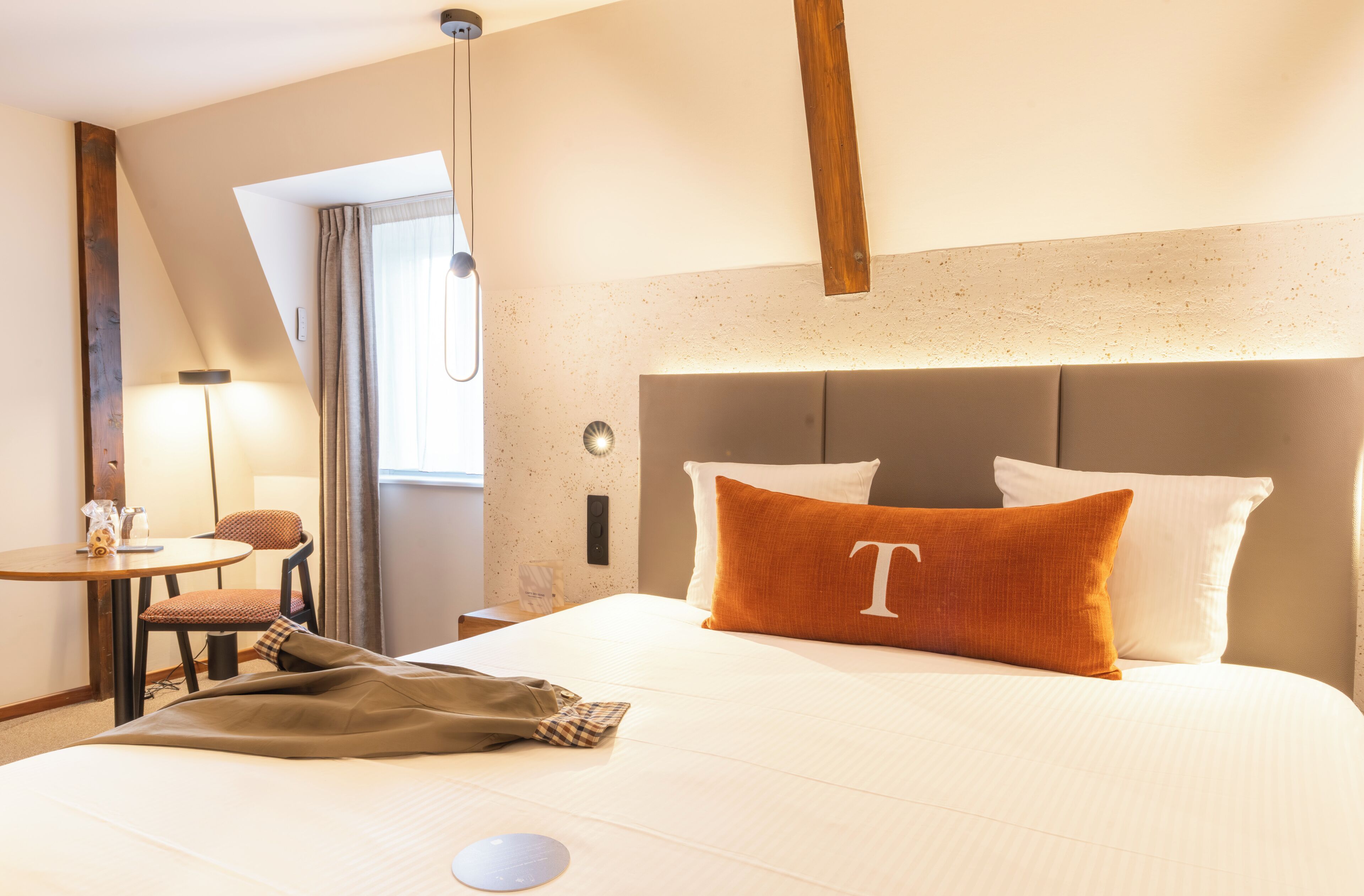 Premium-Doppelzimmer | Hochwertige Bettwaren, Zimmersafe, Schreibtisch, Verdunkelungsvorhänge