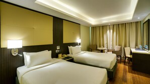 Ảnh chưa phân loại, 3 trong số 15 ảnh, nút