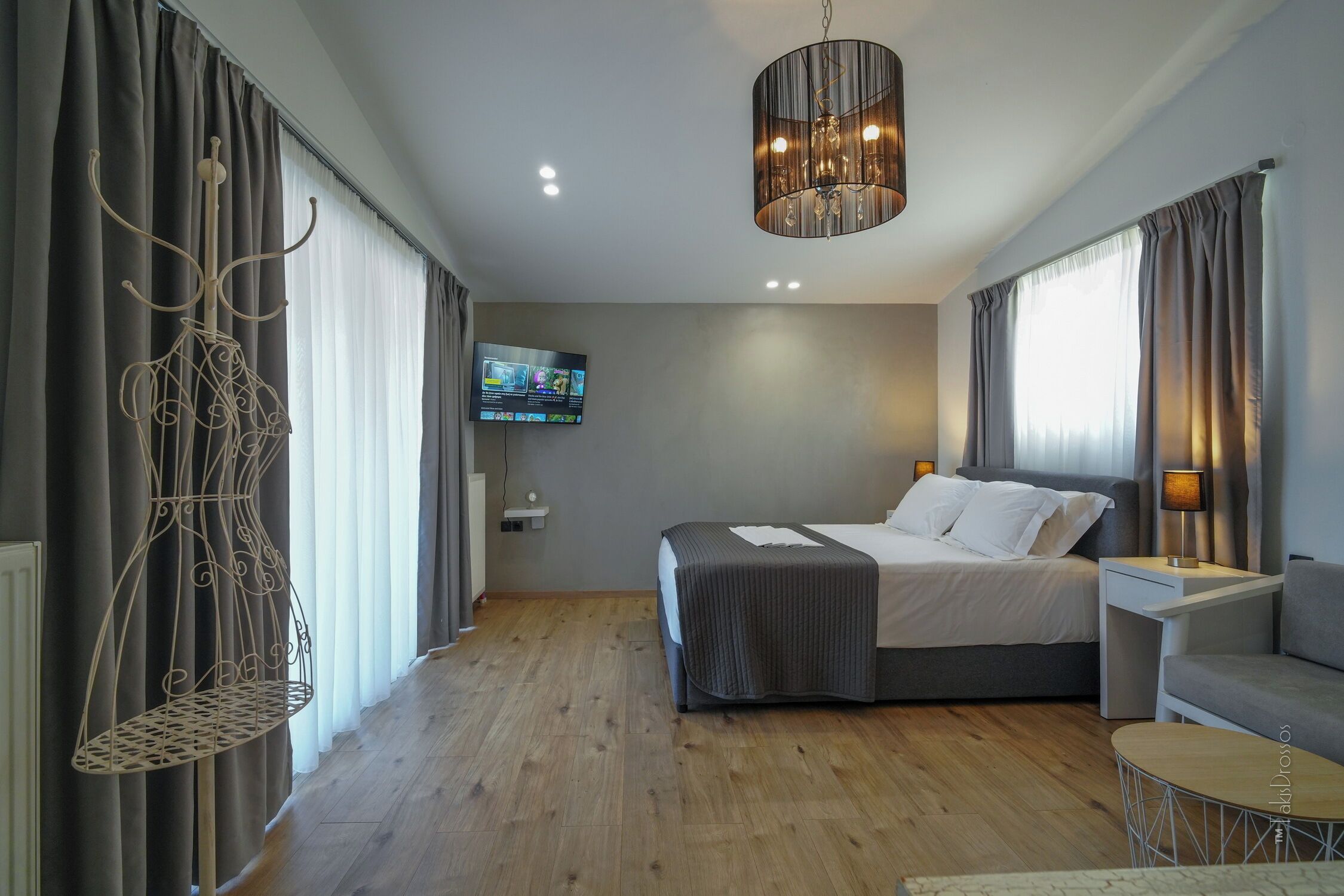 Villa, 3 Bedrooms, Sea View | 3 bedrooms, in-room safe, desk, soundproofing
