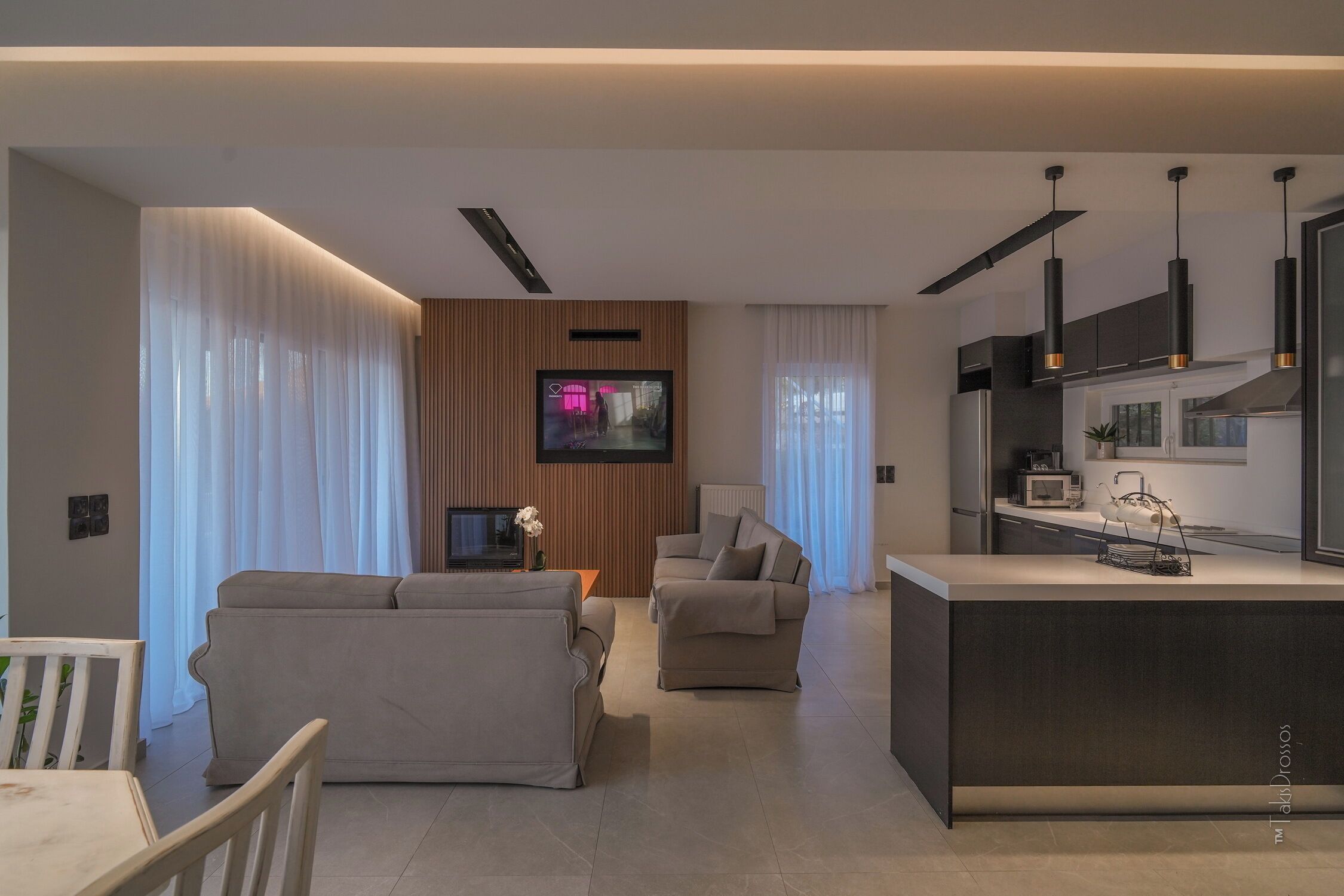 Villa, 3 Schlafzimmer, Meerblick | Wohnbereich | 40-Zoll-Flachbildfernseher mit Satellitenempfang, Fernseher, DVD-Player