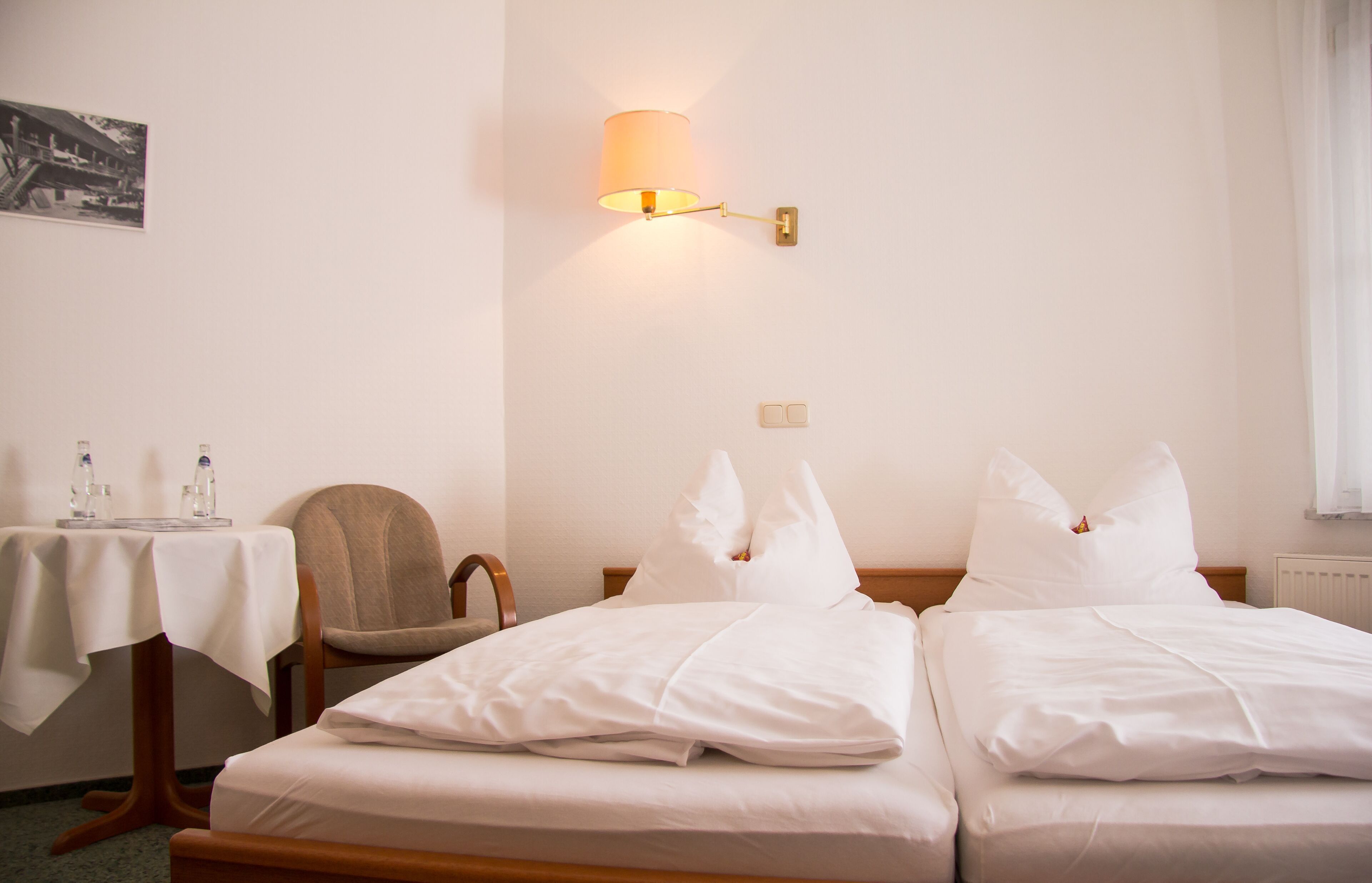 Desk, rollaway beds, free WiFi