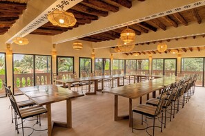 Breakfast, lunch, dinner served; Moroccan cuisine, garden views - Ecolodge - La Palmeraie (Tarmigt)