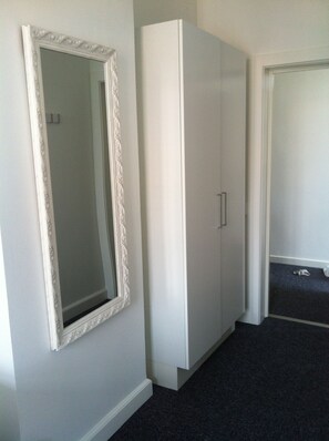 Strykjärn/strykbräda, barnsängar och gratis wi-fi