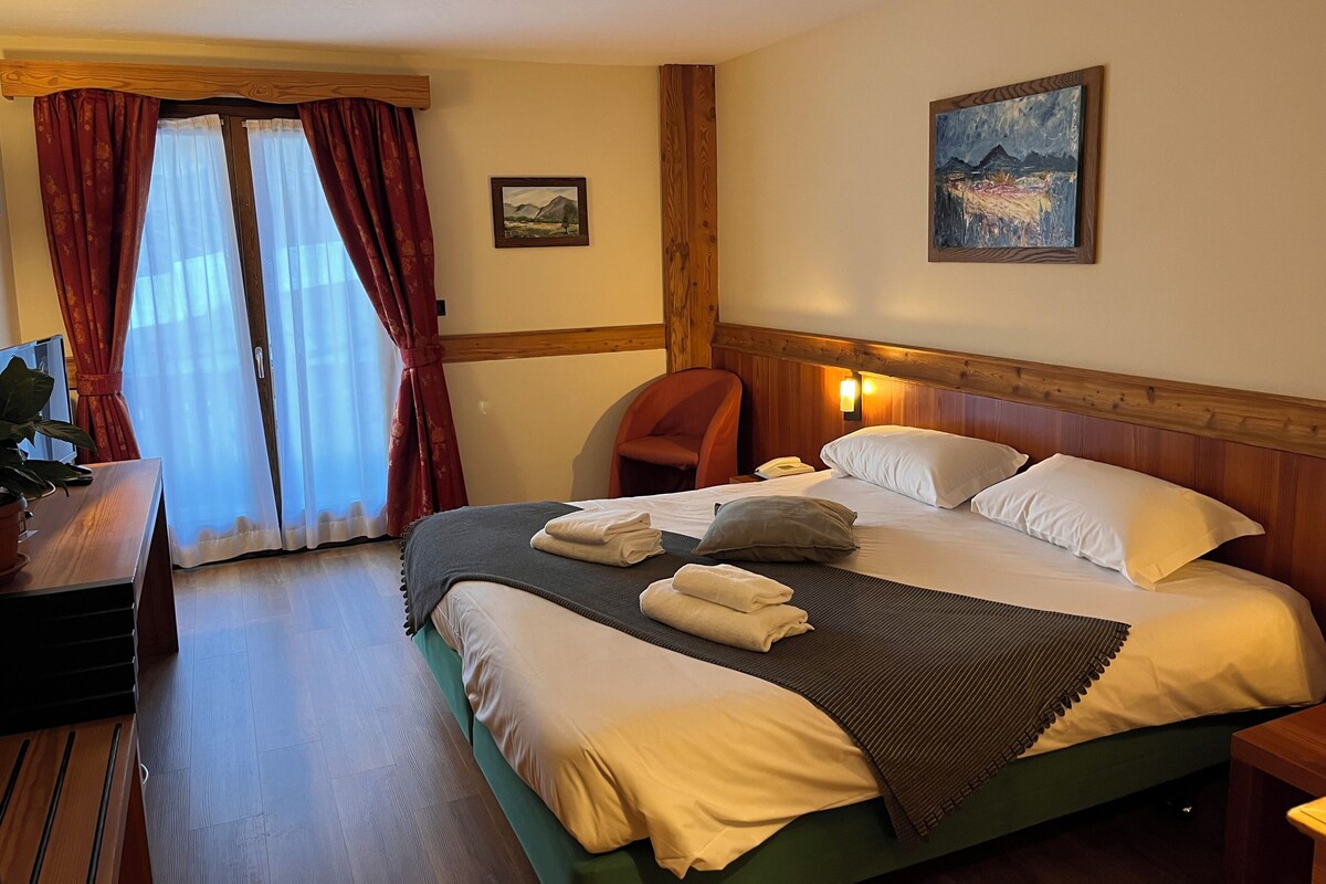 Premium Double Room, Balcony | Down comforters, desk, laptop workspace, blackout drapes