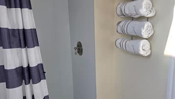 Leilighet – classic, 3 soverom | Dusj på badet