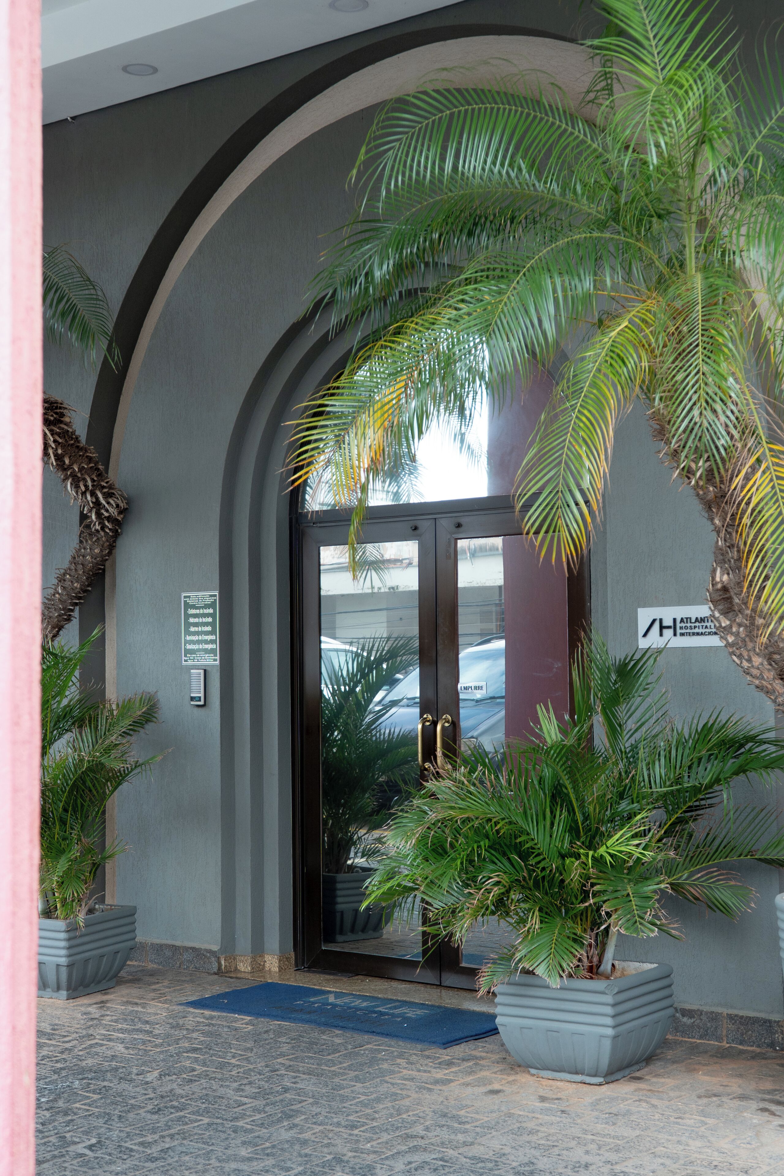 المنشأة من الخارج